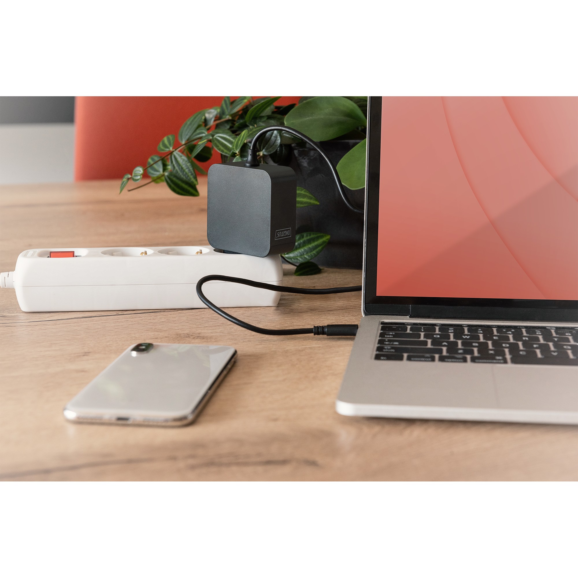 DIGITUS Notebook Ladegerät USB-C, 65W schwarz