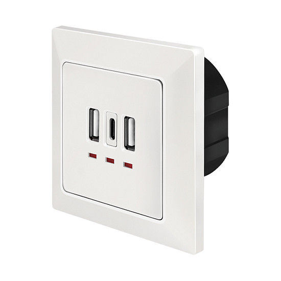 Unterputz-Steckdose, 2x USB-A, 1x USB-C