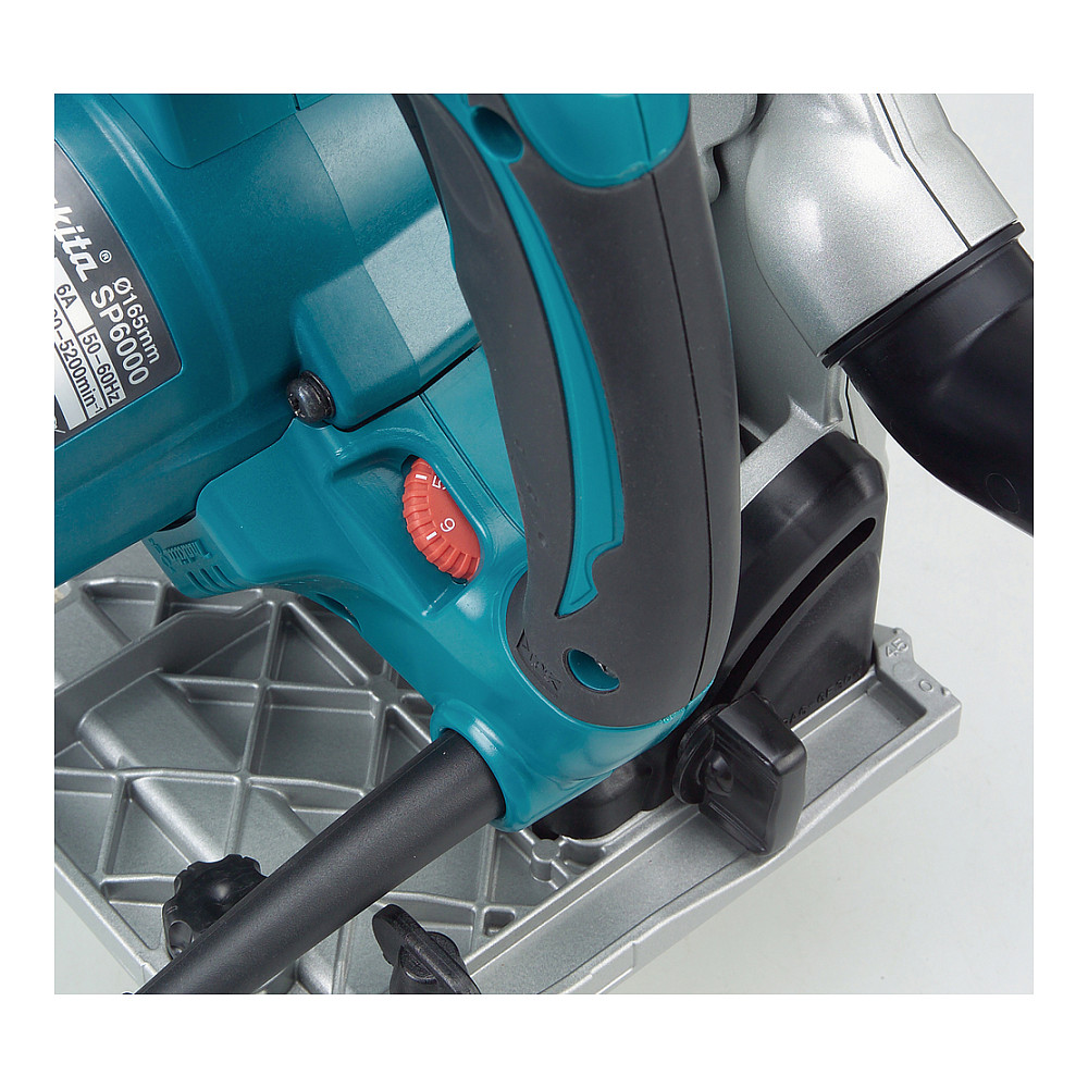 Makita SP6000J portable circular saw