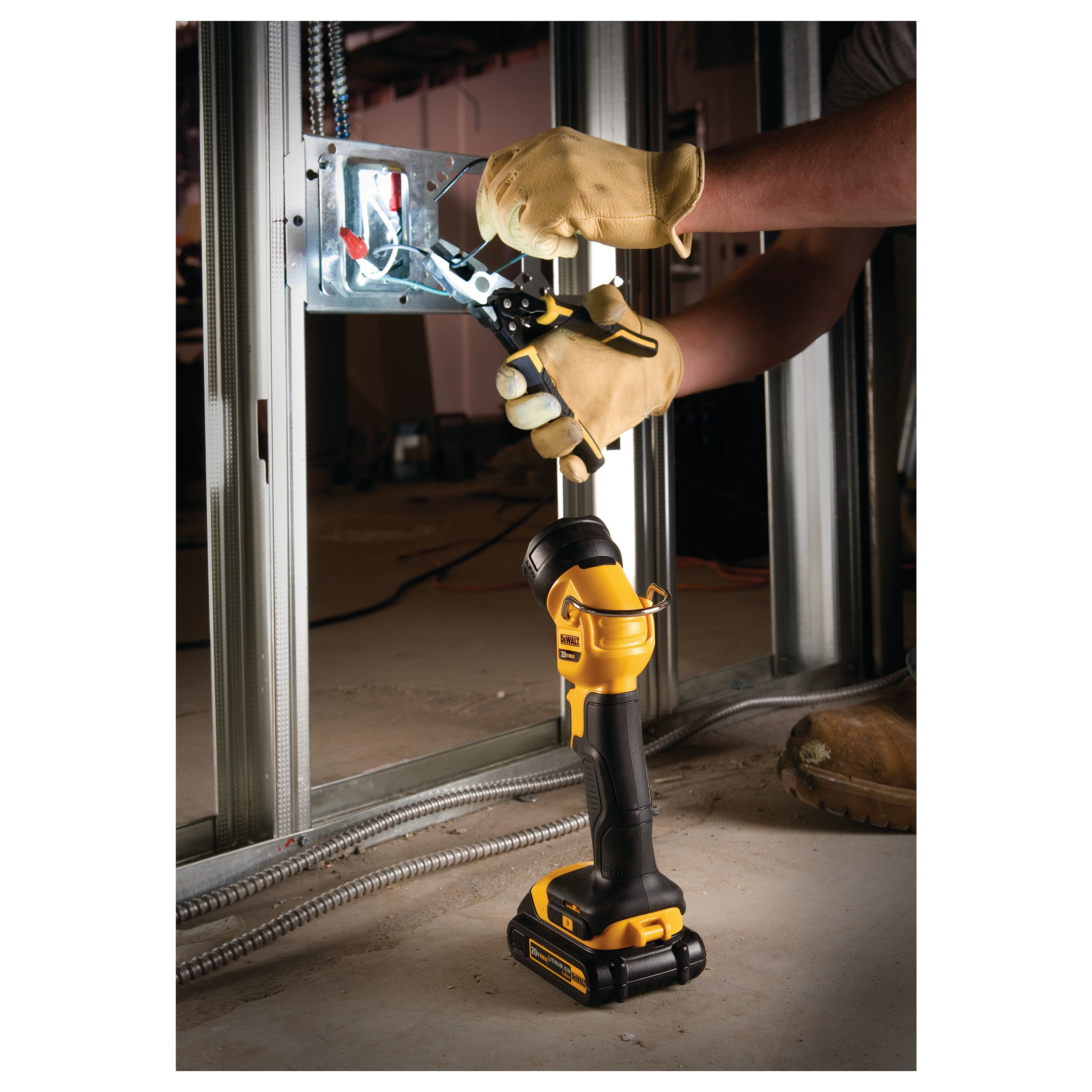 DeWALT DCL040