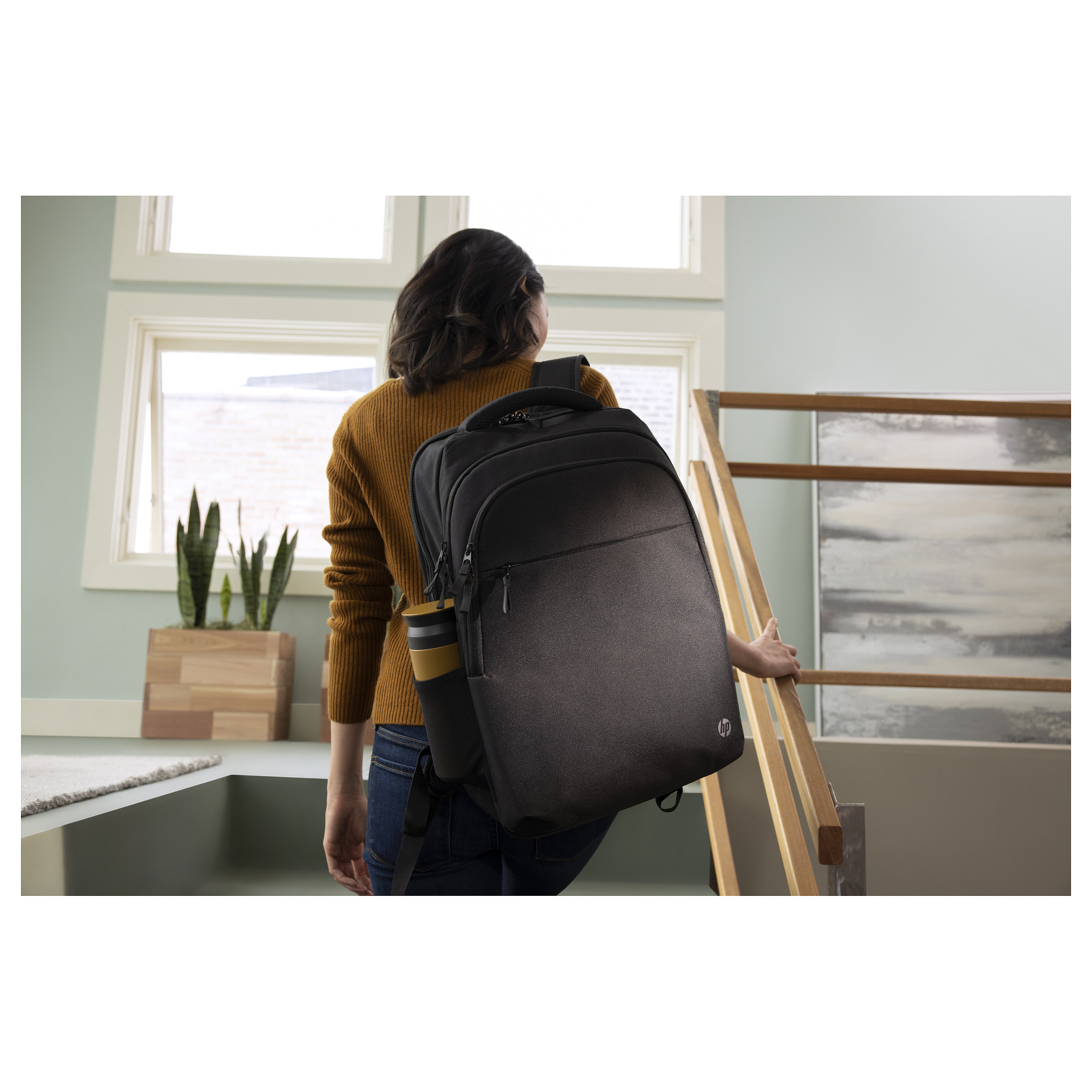 HP Renew Business 17.3 Laptop Backpack