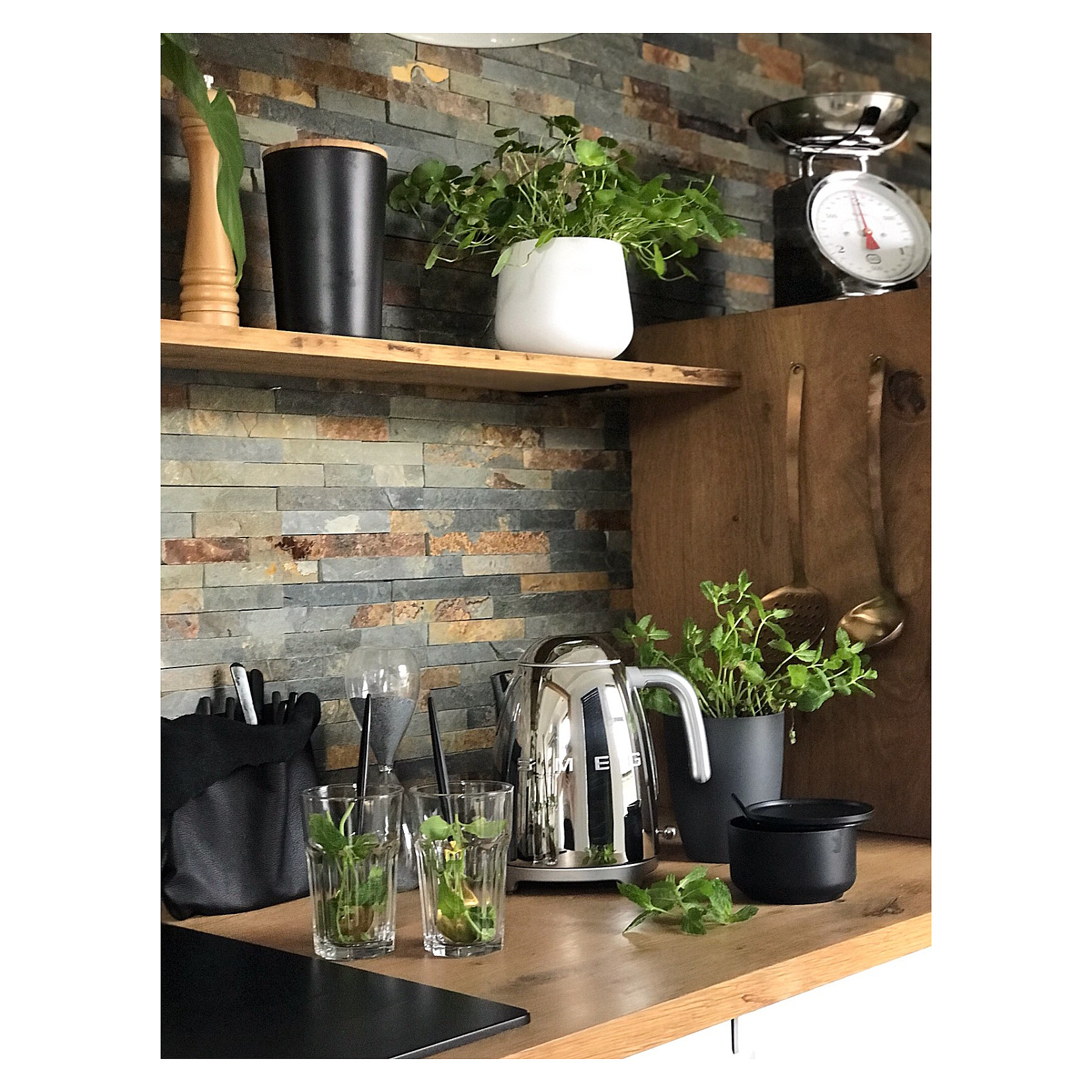 Smeg KLF03SSEU electric kettle