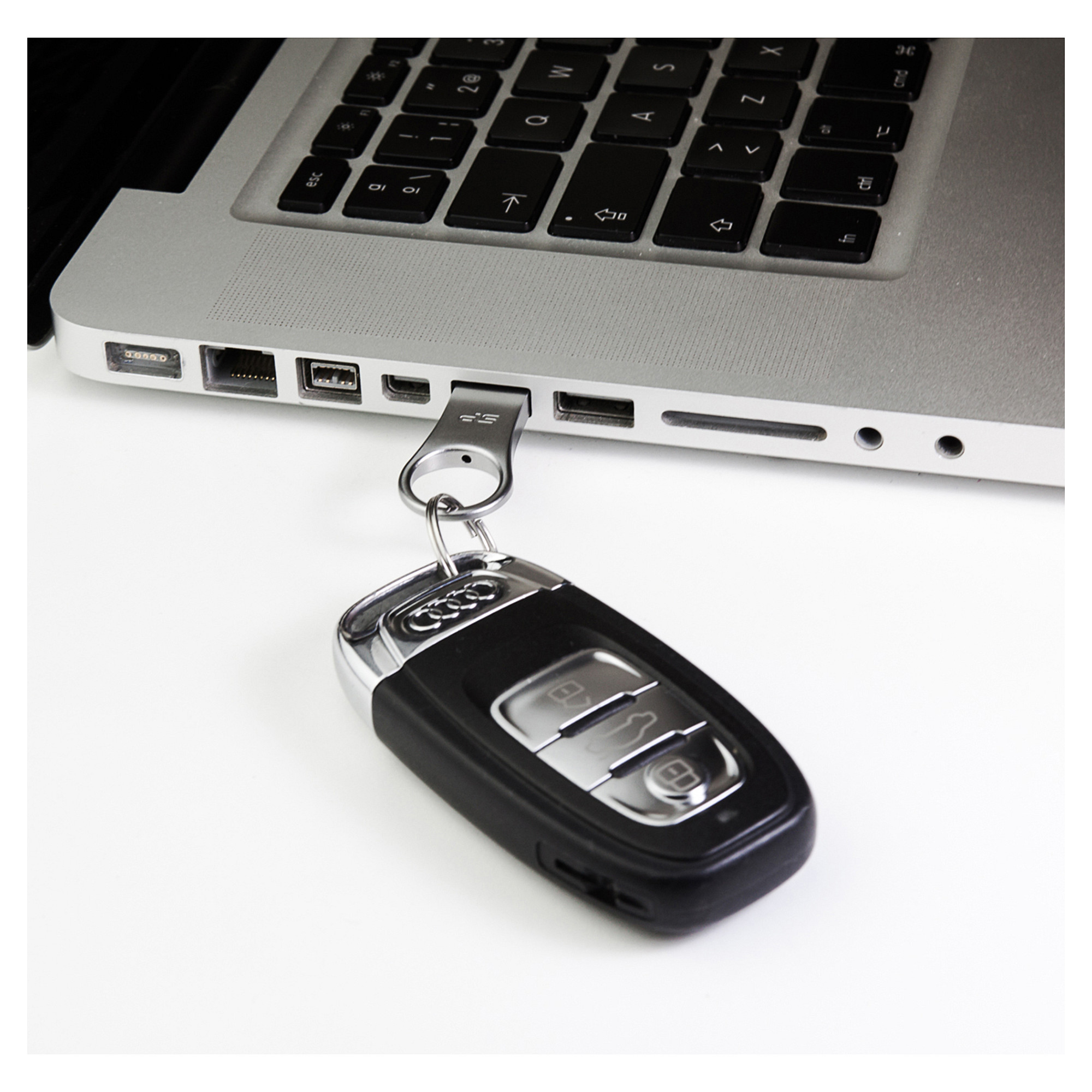 Silicon Power Jewel J80 USB flash drive