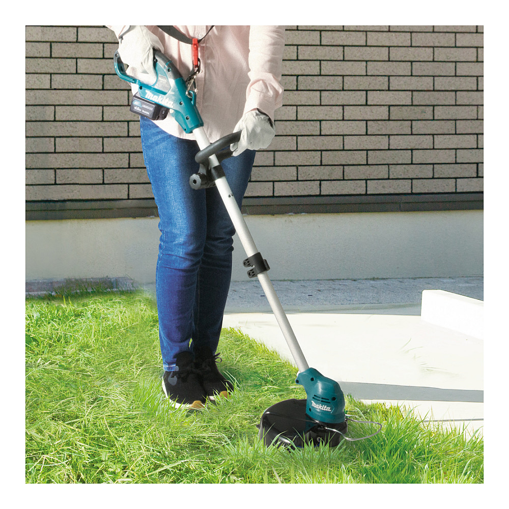 Makita UR100DSME brush cutter/string trimmer