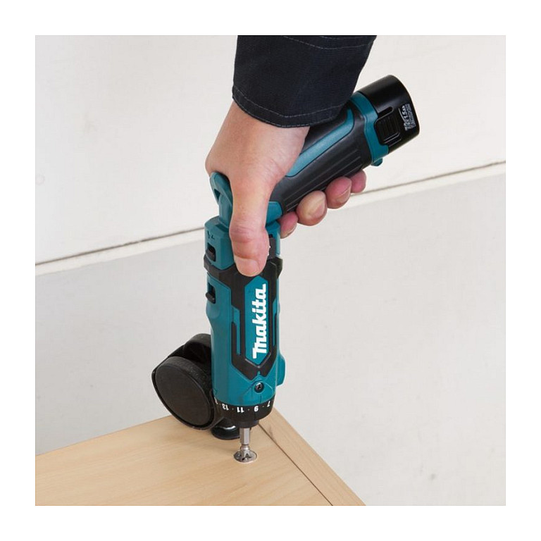 Makita DF012DZ drill