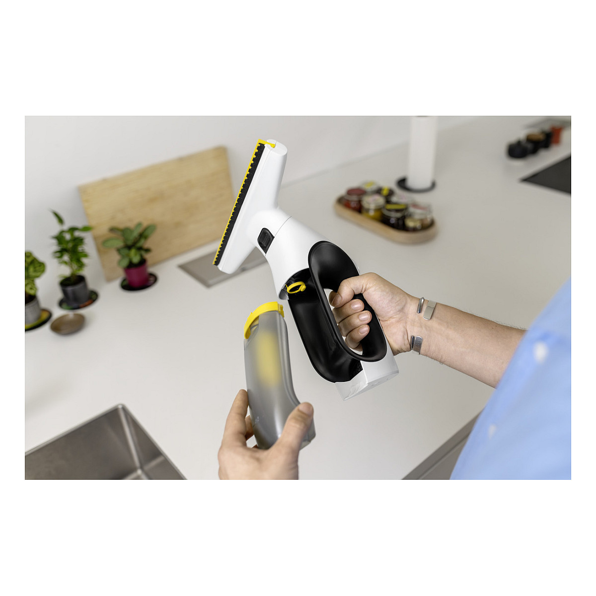Kärcher WV 2 Universal Care electric window cleaner