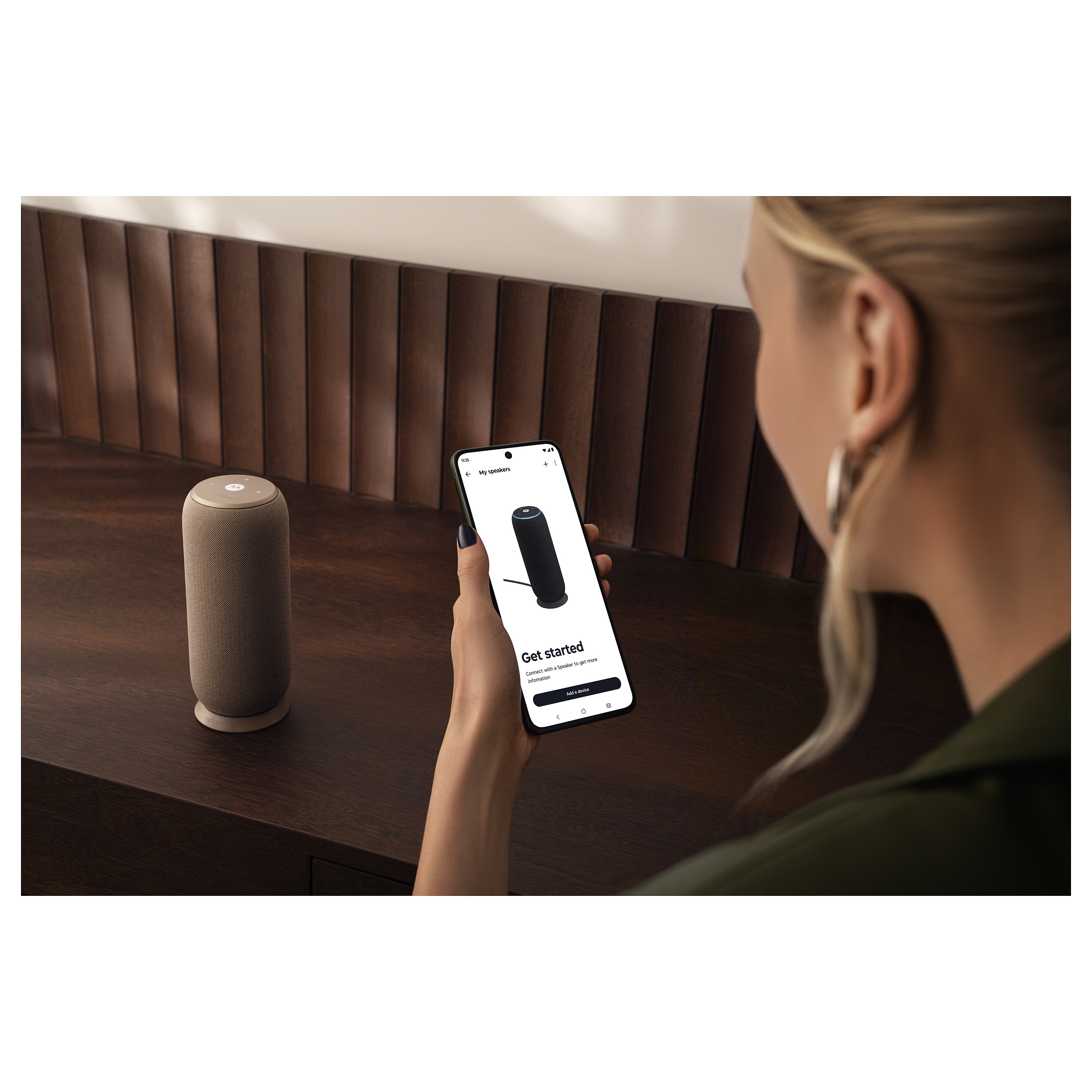 Motorola Moto Sound Flow 30W portable speaker Sound by Bose Wi-Fi Bluetooth IP67 12h taupe