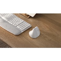 Logitech Lift Vertical Ergonomic wireless off-white