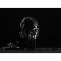 PRO X GAMING HEADSET + STAND