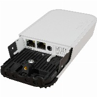 MikroTik wAPGR-5HacD2HnD&EC200A-EU